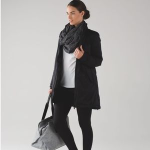 Lululemon Vinyasa Wrap

Running Scarf